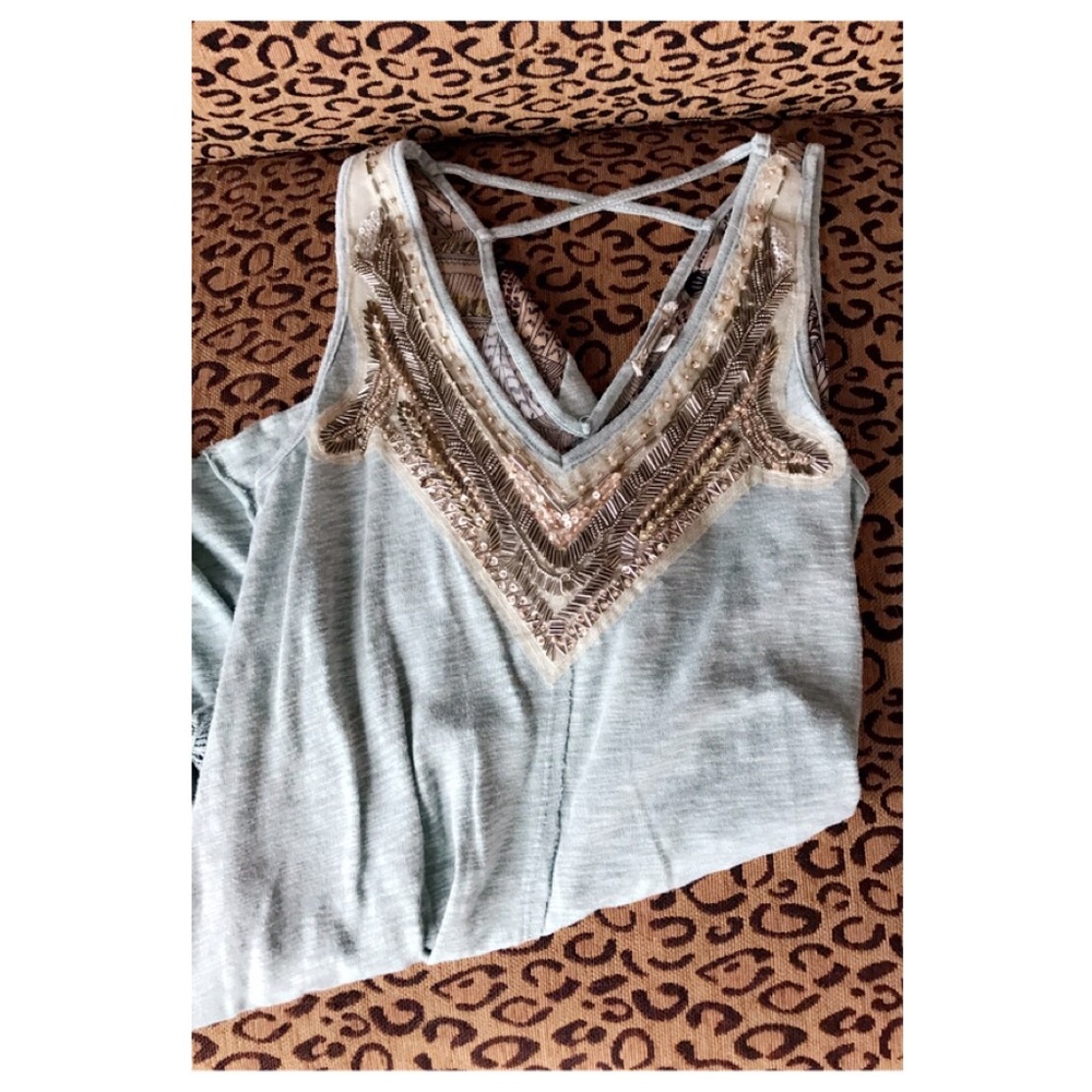 Gimmicks embellished tank